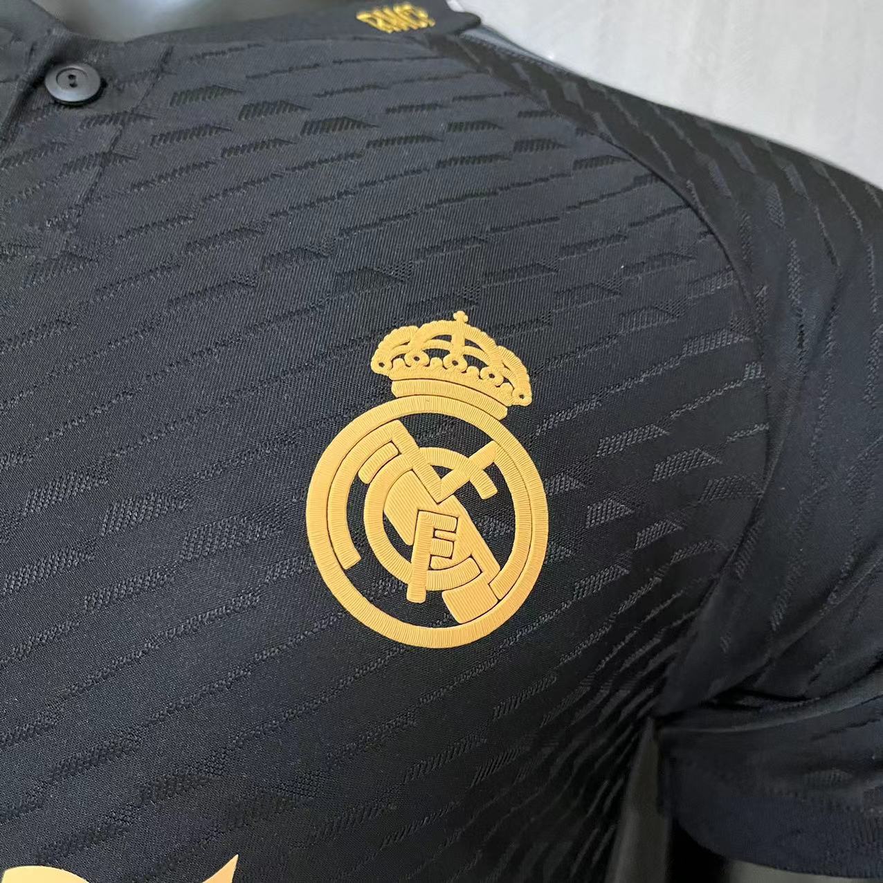 CAMISA REAL MADRID VERSÃO JOGADOR THIRD 23/24