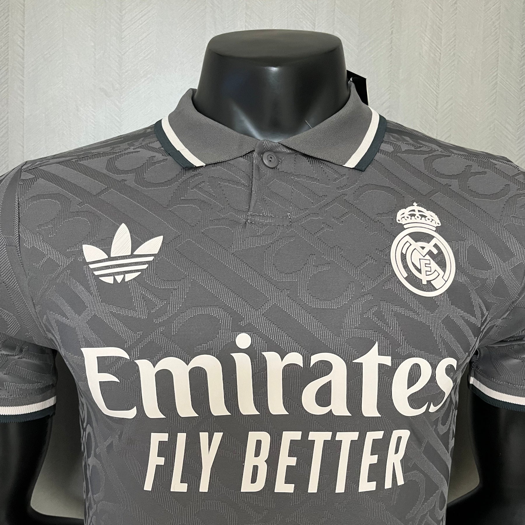 CAMISA REAL MADRID VERSÃO JOGADOR THIRD 24/25