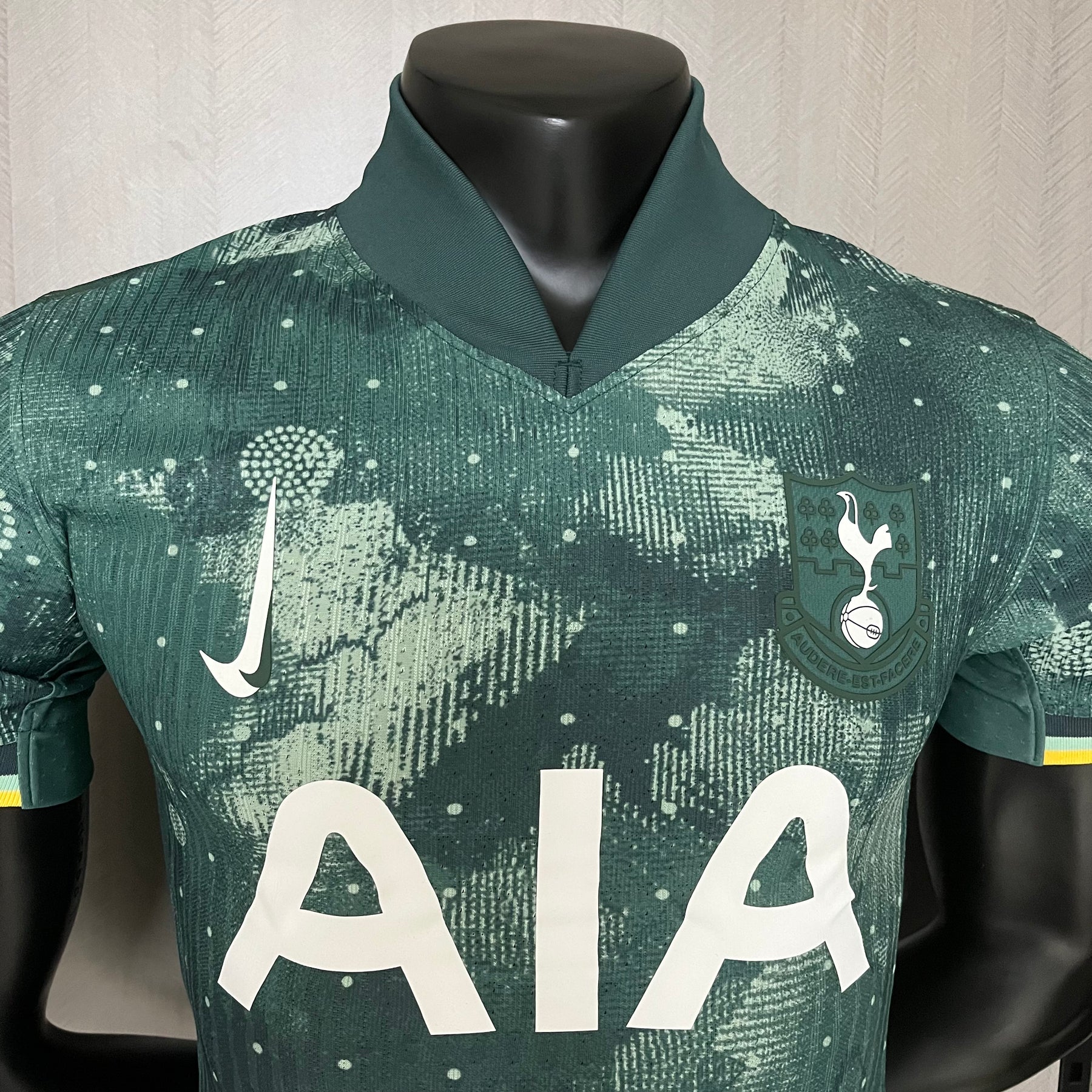 CAMISA TOTTENHAM VERSÃO JOGADOR THIRD 24/25