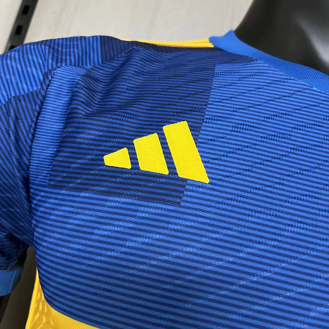 CAMISA BOCA JUNIORS VERSÃO JOGADOR HOME 23/24