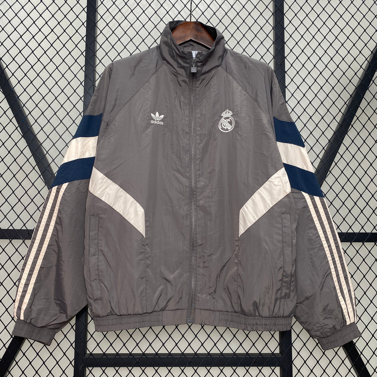 WINDBREAKER REAL MADRID GRAY 24/25