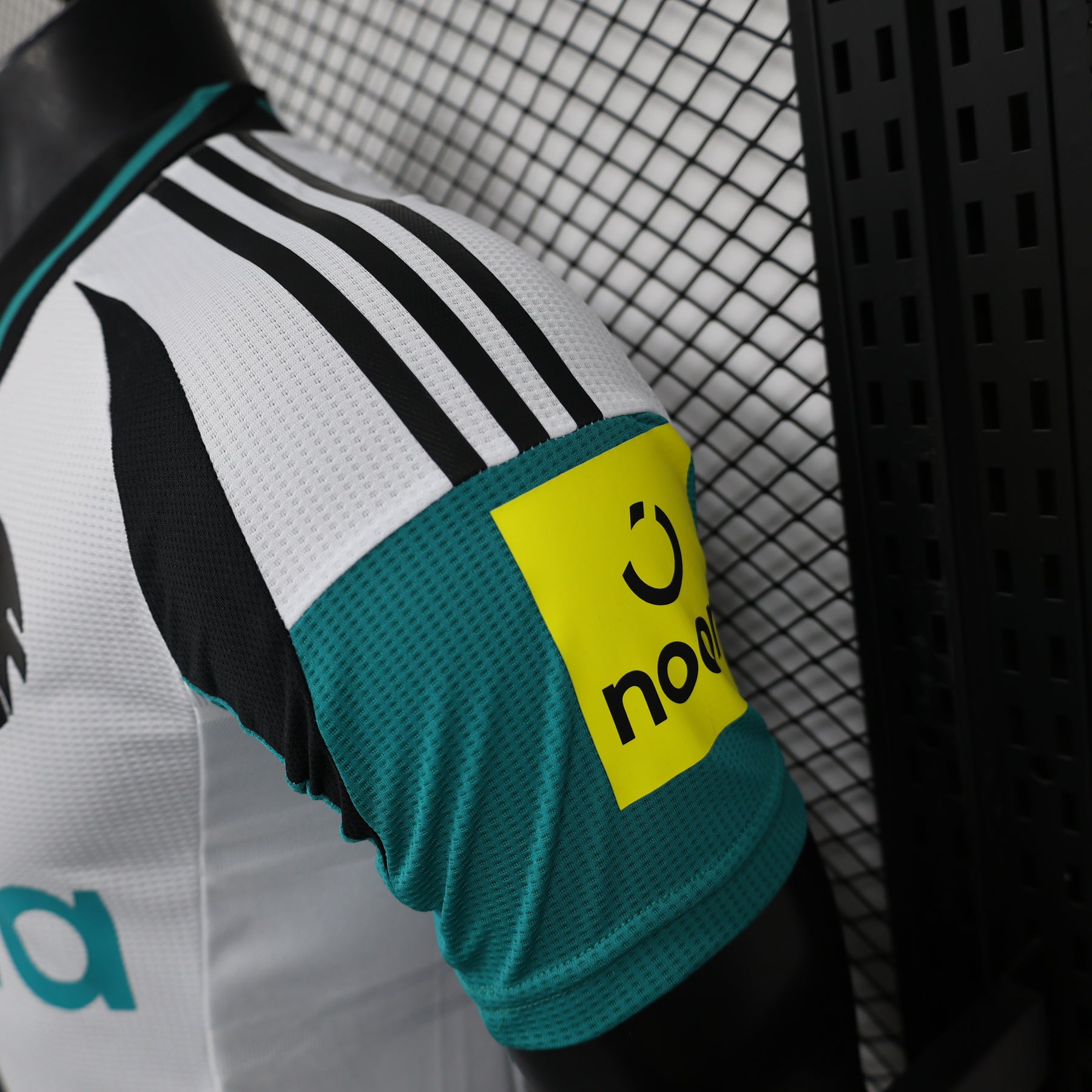 CAMISA NEWCASTLE VERSÃO JOGADOR THIRD 24/25