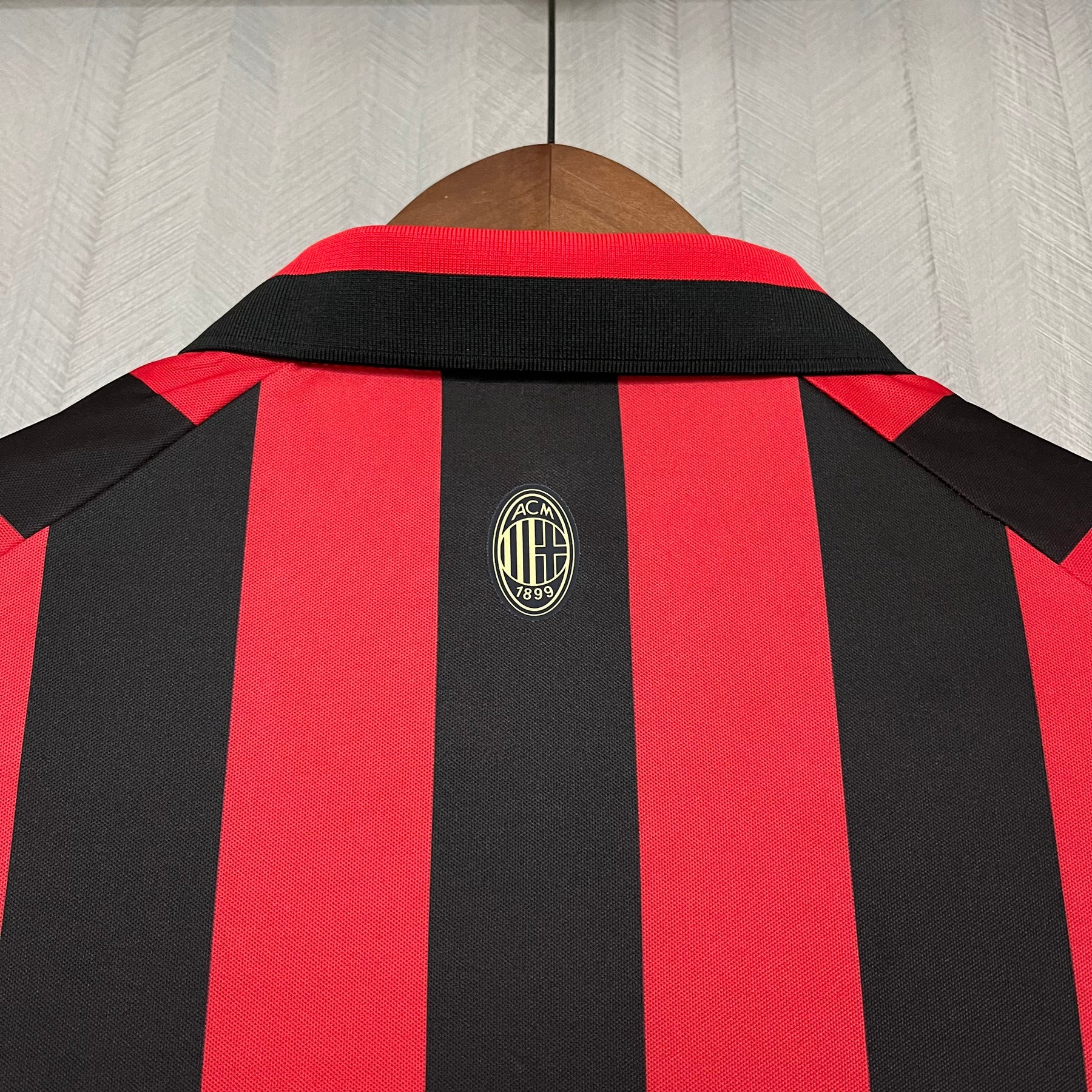 CAMISA MILAN RETRÔ MANGA LONGA 125 ANOS