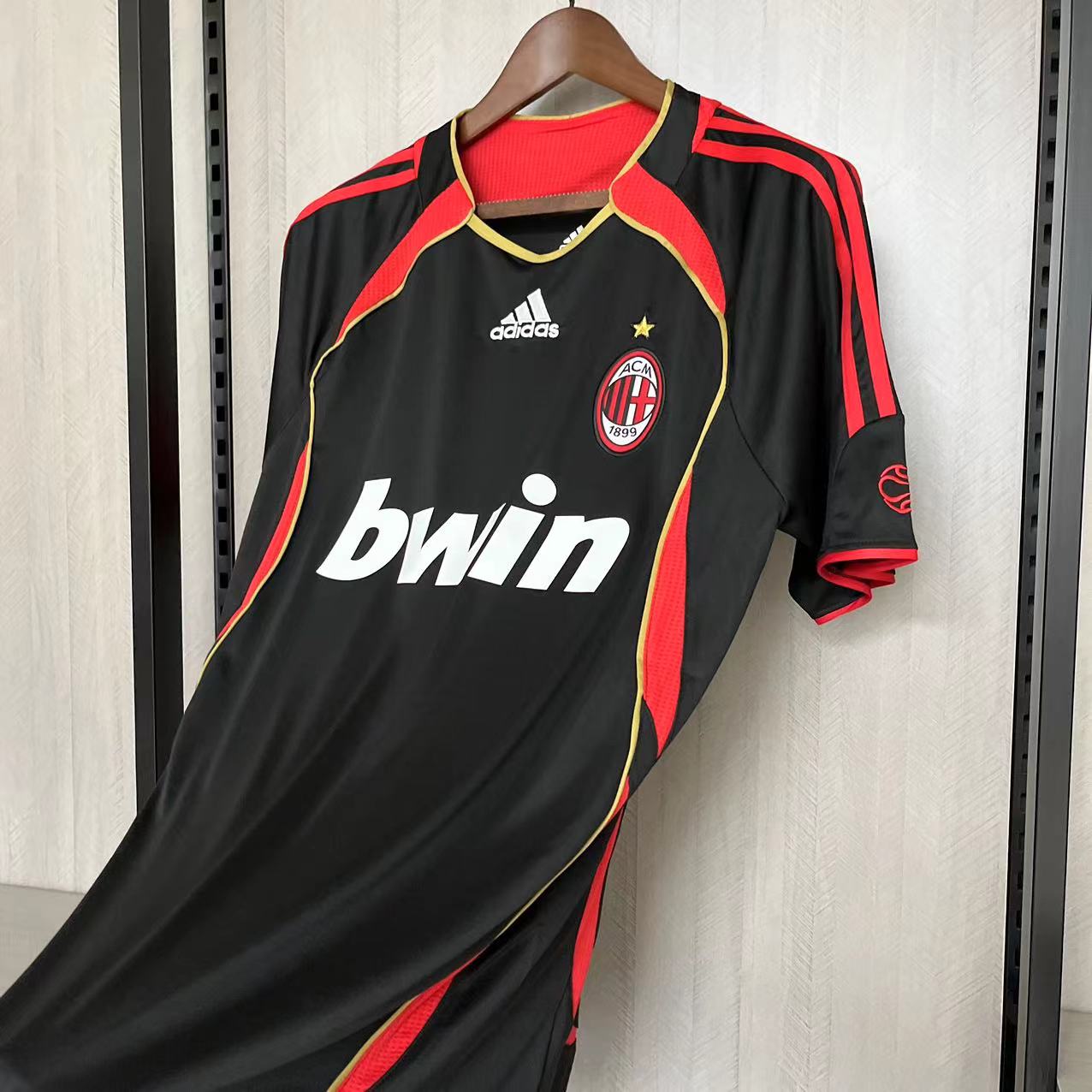 CAMISA MILAN RETRÔ THIRD 06/07